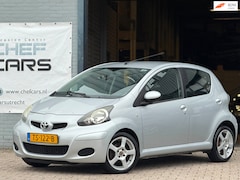 Toyota Aygo - 1.0|ORGKM|AIRCO|5DEURS|BOEKJES|2EIGENAAR NL|LM