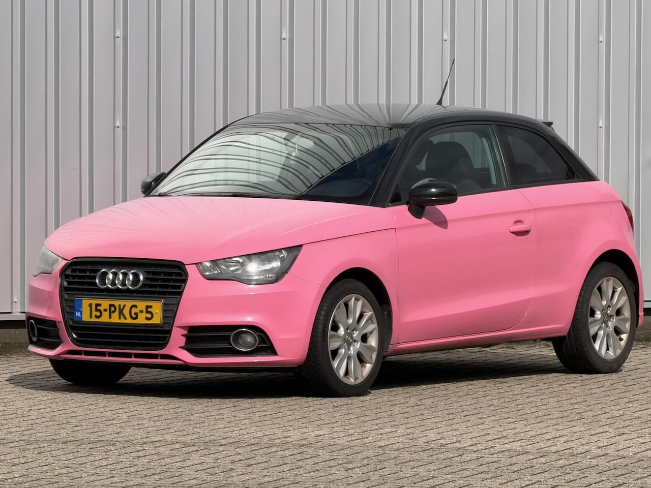 Audi A1 - 1.2 TFSI roze s-line inruil mogelijk - AutoWereld.nl