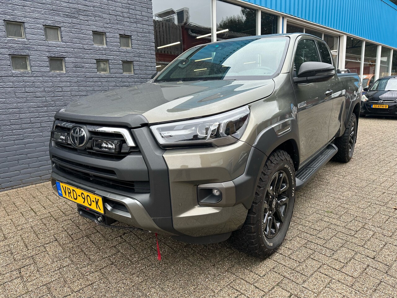 Toyota HiLux - 2.8 D-4D XC Invinc. - AutoWereld.nl