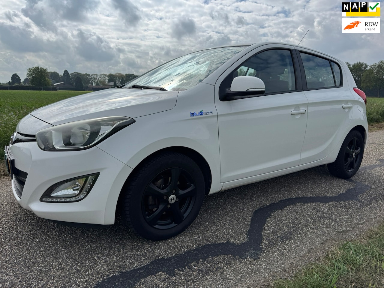 Hyundai i20 - 1.2i Go! 1.2i Go! - AutoWereld.nl