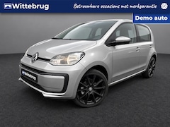 Volkswagen Up! - 1.0 Airco / Bluetooth / 17"LM Velgen / Navigatie by app Rijdende Demo, graag bezichtiging