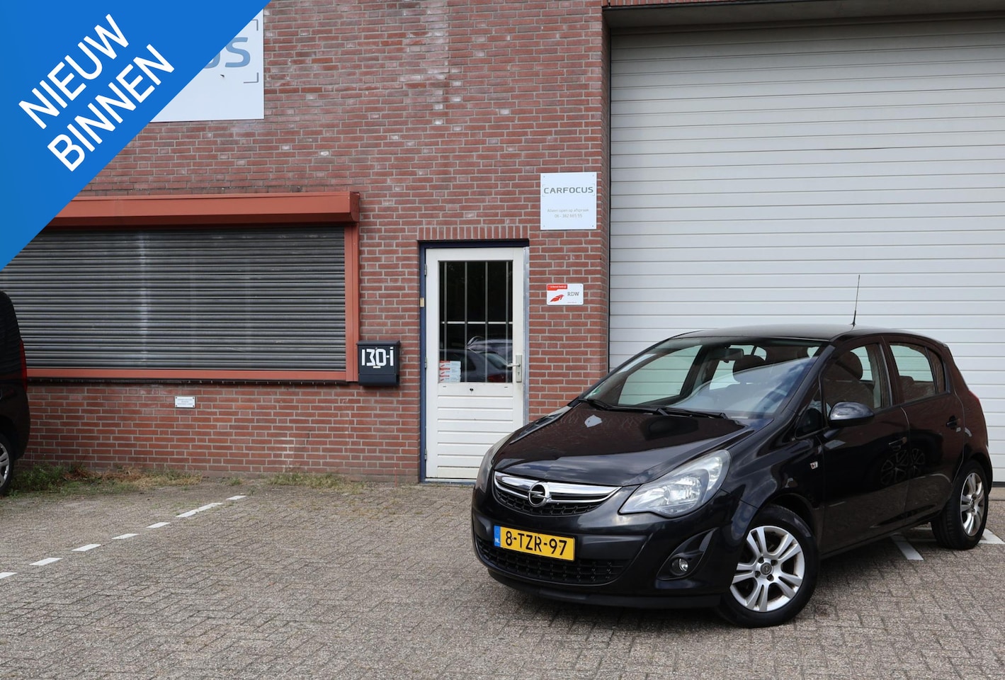Opel Corsa - 1.2-16V Business+ 2e eigenaar NAP Leder Cruise APK Airco Navi - AutoWereld.nl