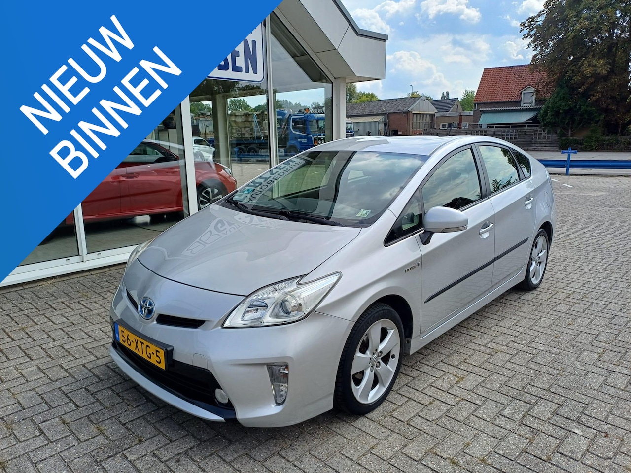 Toyota Prius - 1.8 Business Trekhaak, zuinige auto, head up display - AutoWereld.nl
