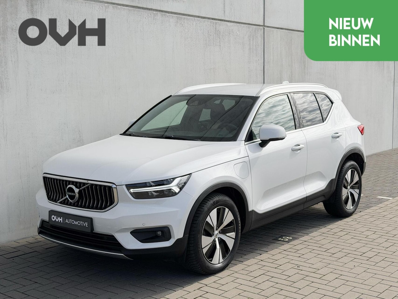 Volvo XC40 - 1.5 T5 Twin Engine Inscription | Leder | Cam | Stoelverwarming - AutoWereld.nl