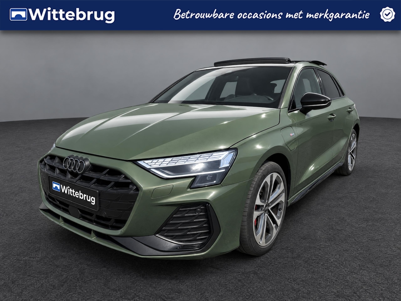Audi A3 Sportback - 45 TFSI e 272pk S edition Competition Automaat Panoramadak / Parking Plus / 18"LM velgen / - AutoWereld.nl