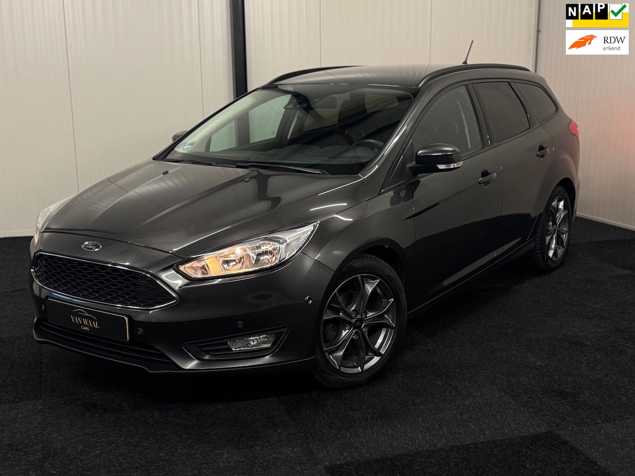 Ford Focus Wagon - 1.0 2018 101PK CRUISE/CARPLAY/AIRCO/PDC/TREKHAAK/STOELVERW/NAVI/NAP - AutoWereld.nl