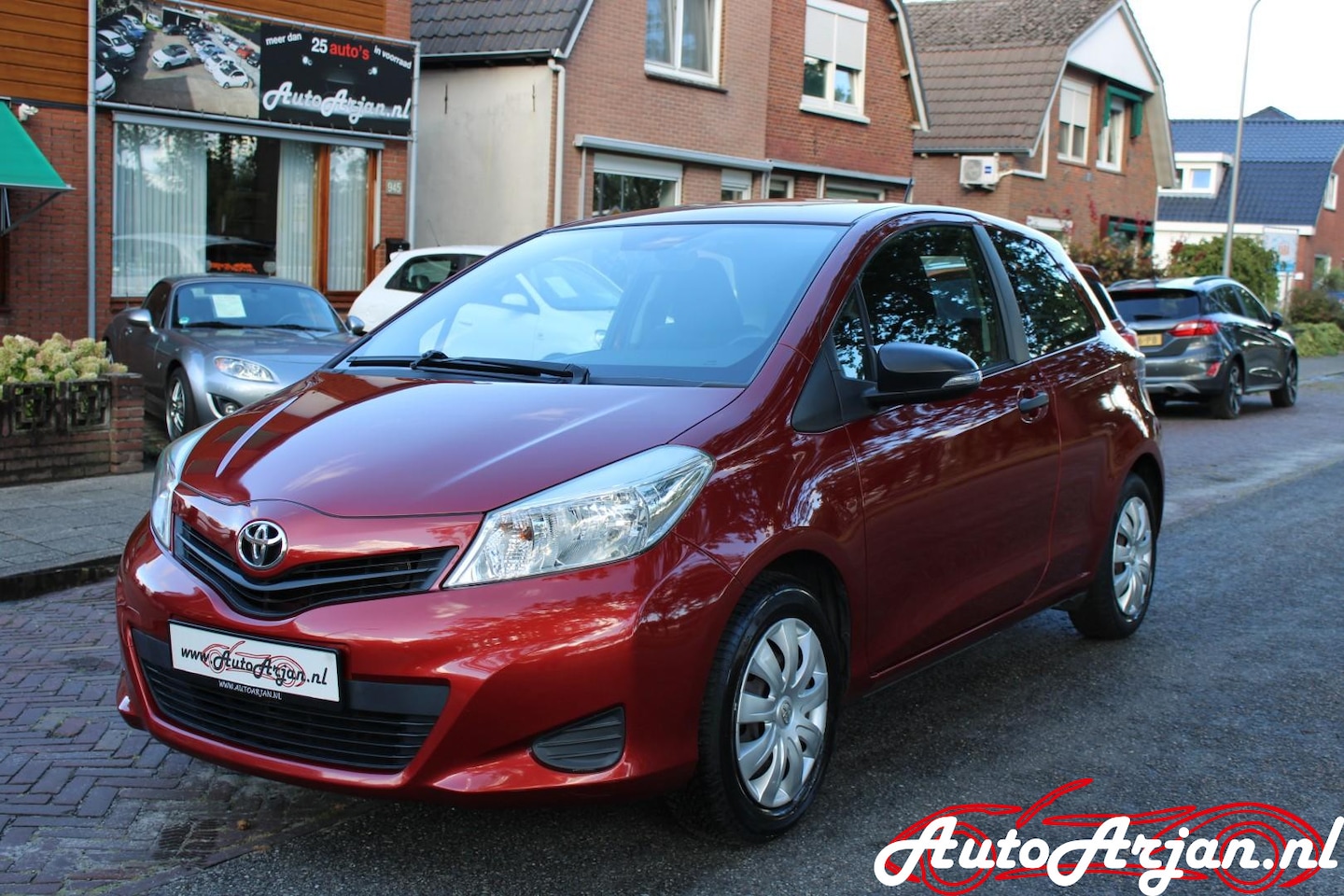 Toyota Yaris - 1.0 VVT-i Comfort Navi, Bleutooth, Garantie - AutoWereld.nl