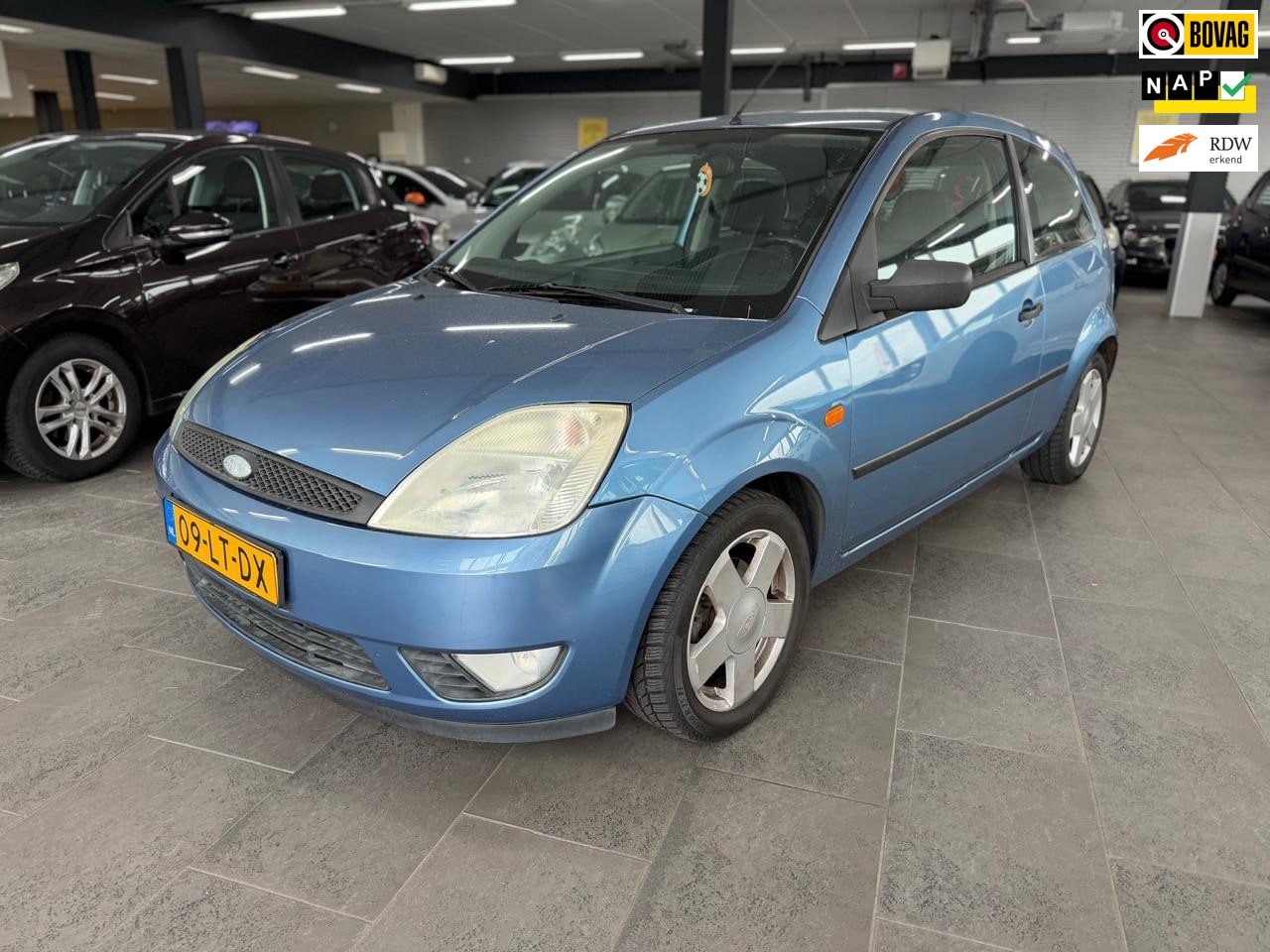 Ford Fiesta - 1.6-16V Trend ST airconditioning elektrische pakket lm-velgen zeer nette auyo - AutoWereld.nl