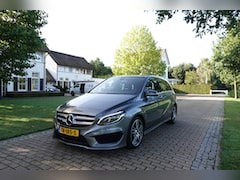 Mercedes-Benz B-klasse - 180 Business Solution AMG | 1ste eigenaar | Panorama dak | Stoelverwarming | Navi | NAP |