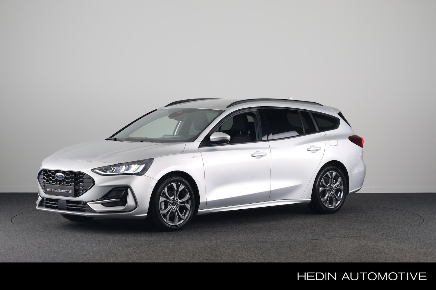 Ford Focus Wagon - 1.0 EcoBoost Hybrid ST Line | Driver Assistance | Winter Pack - AutoWereld.nl