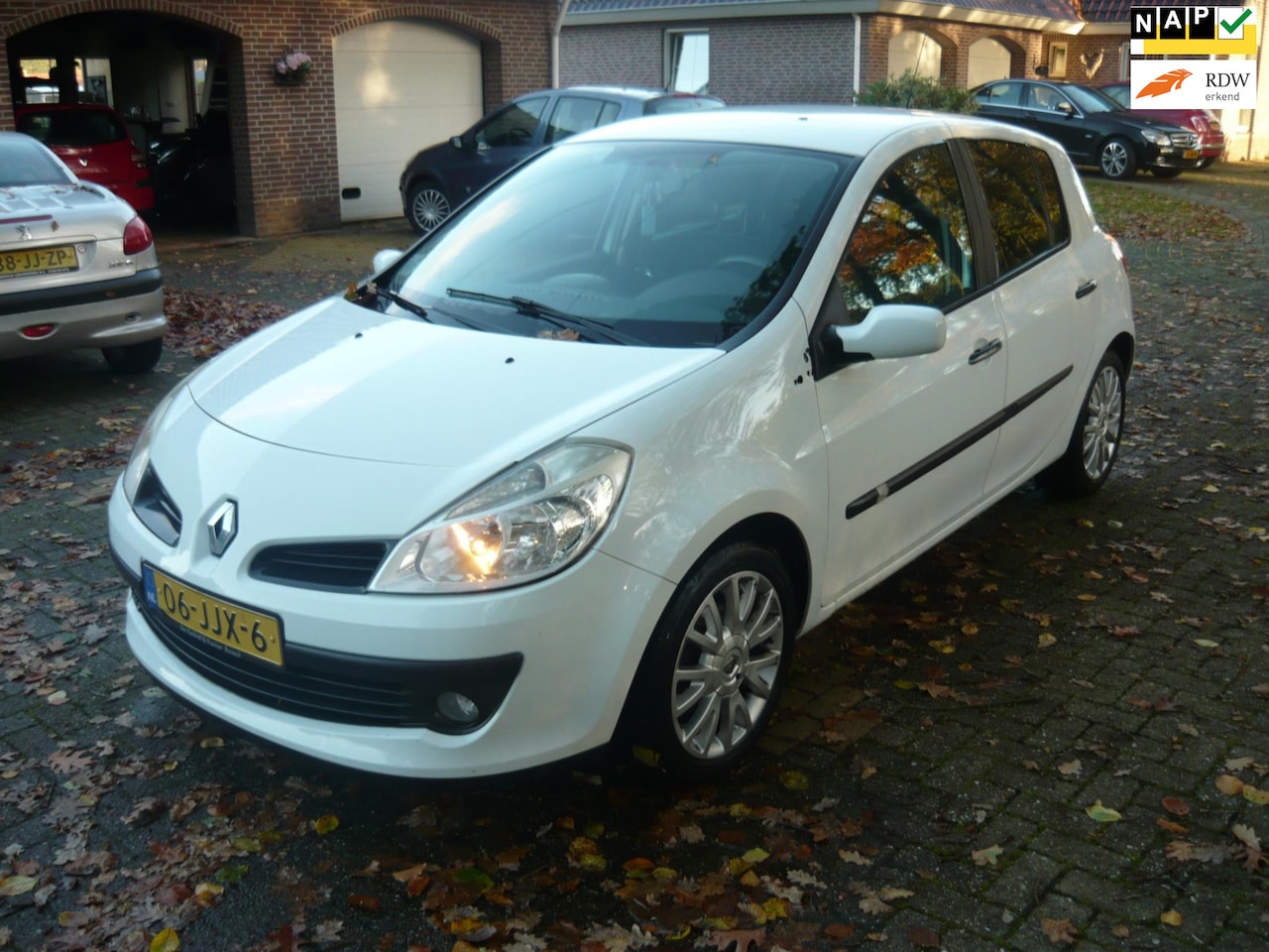 Renault Clio - 1.2 TCE Collection 1.2 TCE Collection - AutoWereld.nl