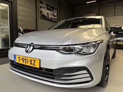 Volkswagen Golf - 1.5 eTSI 19inch, Sfeerverlichting, Led