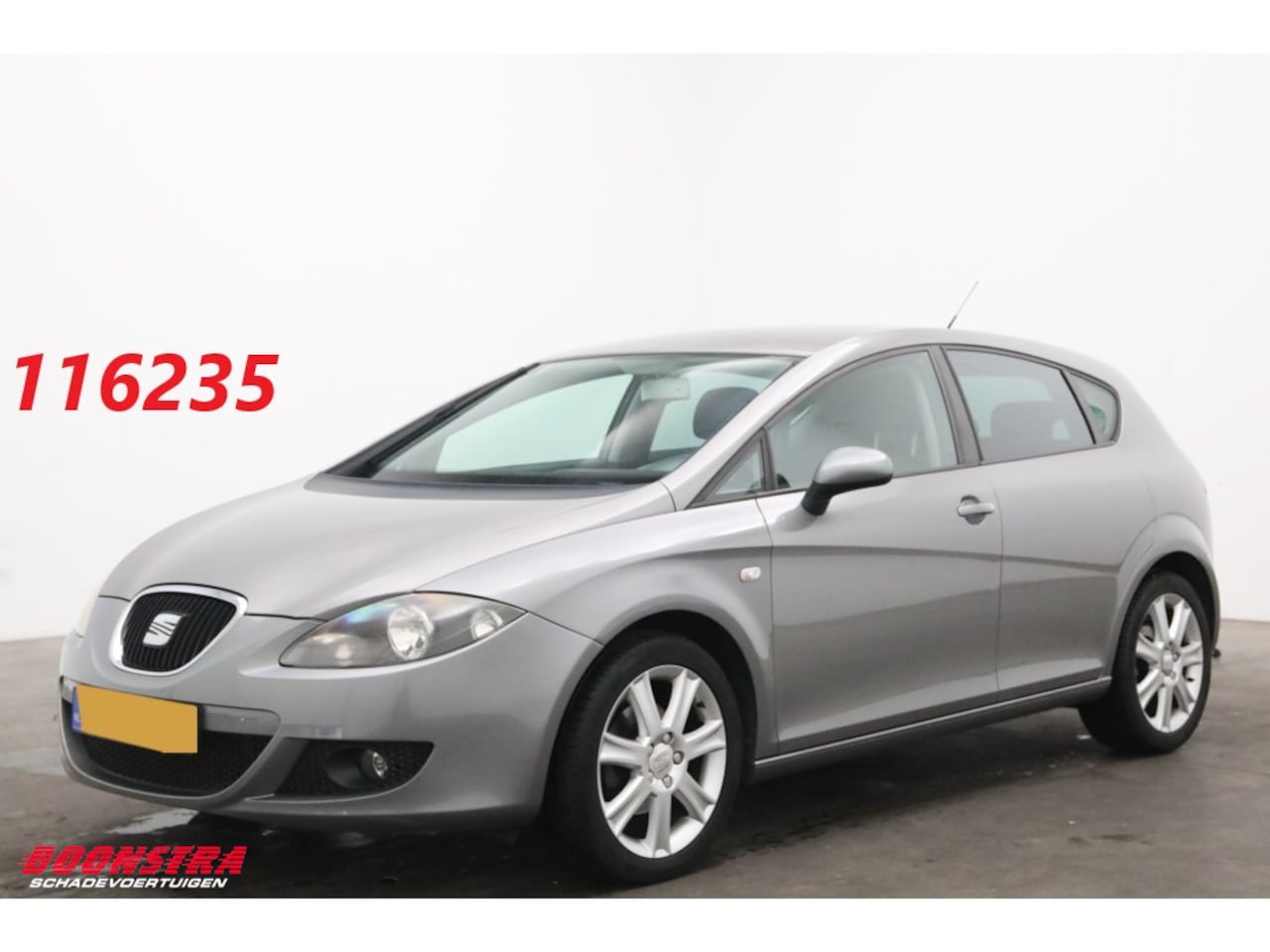 SEAT Leon - 1.6 Stylance Cruise Clima Bluetooth PDC Org.NL + NAP - AutoWereld.nl