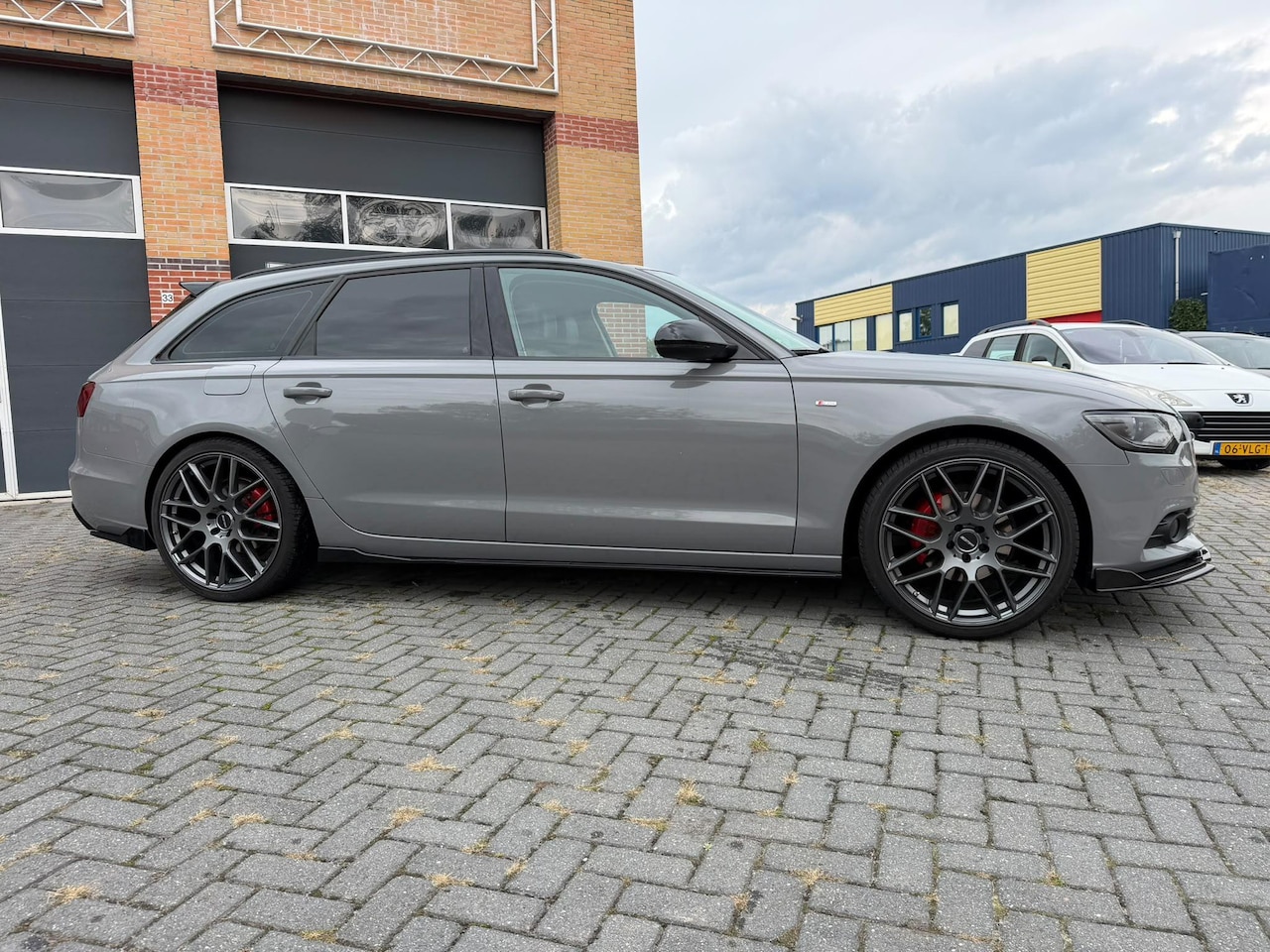 Audi A6 Avant - 2.0 TFSI Business Edition Audi 2013 | 250PK | RS6 Look | Nardo Grey | Topstaat - AutoWereld.nl