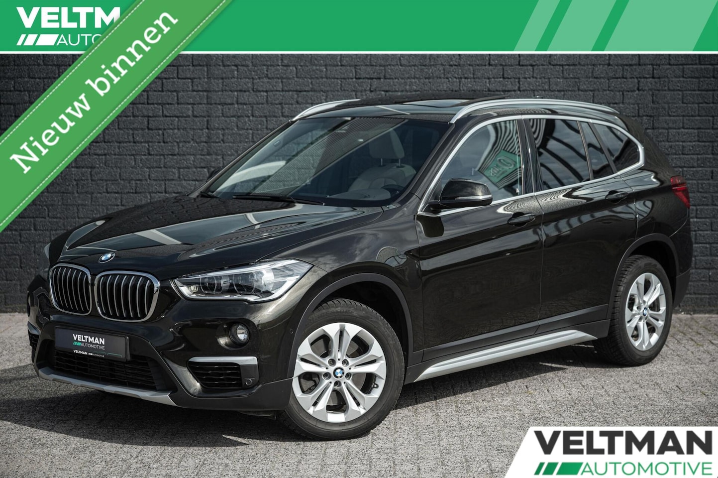 BMW X1 - sDrive20i PANORAMADAK TREKHAAK LEDER CAMERA CRUISE HAD UP - AutoWereld.nl