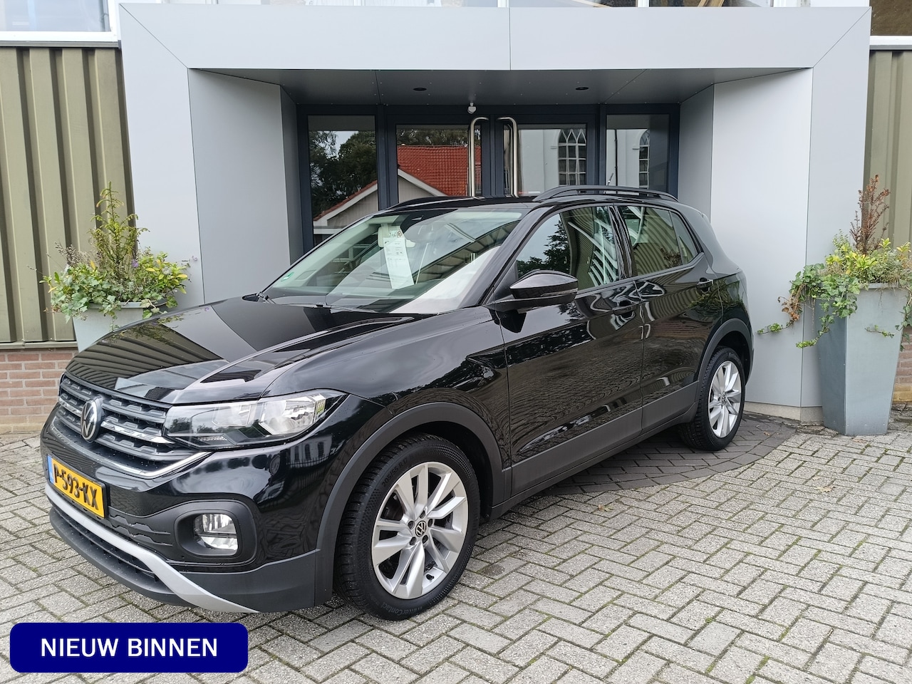 Volkswagen T-Cross - 1.0 TSI Life | Airco | Camera | Carplay | NAP | Adaptieve cruis controle | - AutoWereld.nl