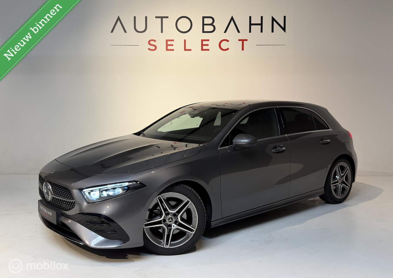 Mercedes-Benz A-klasse - A180 DCT AMG/ Burmester/ Premium/ LED - AutoWereld.nl