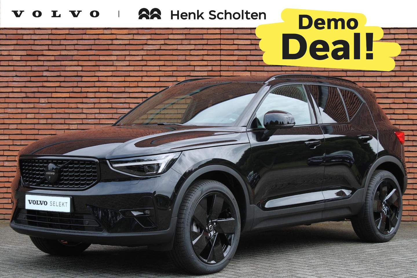 Volvo XC40 - B4 Plus Black Edition | Demo deal | 360 Camera | Panoramadak | Extra Getint Glas | Elektri - AutoWereld.nl