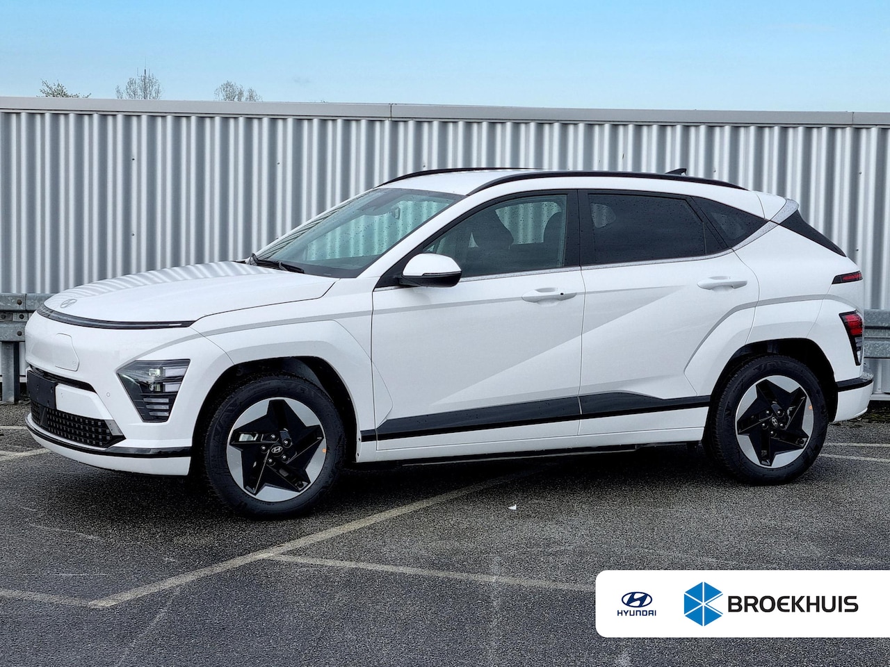 Hyundai Kona Electric - Comfort Smart 65.4 kWh WVB / Navigatie / Blind-Spot Collision-Avoidance Assist / Adaptieve - AutoWereld.nl