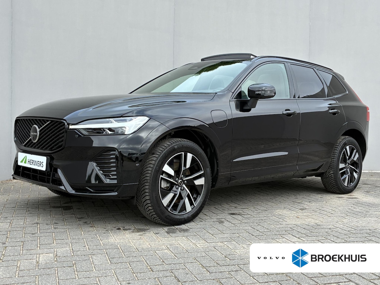 Volvo XC60 - 2.0 T8 Plug-in hybrid AWD Ultra Bright / 12-2025 / Facelift / Schuif-/Kantel dak / All-Sea - AutoWereld.nl