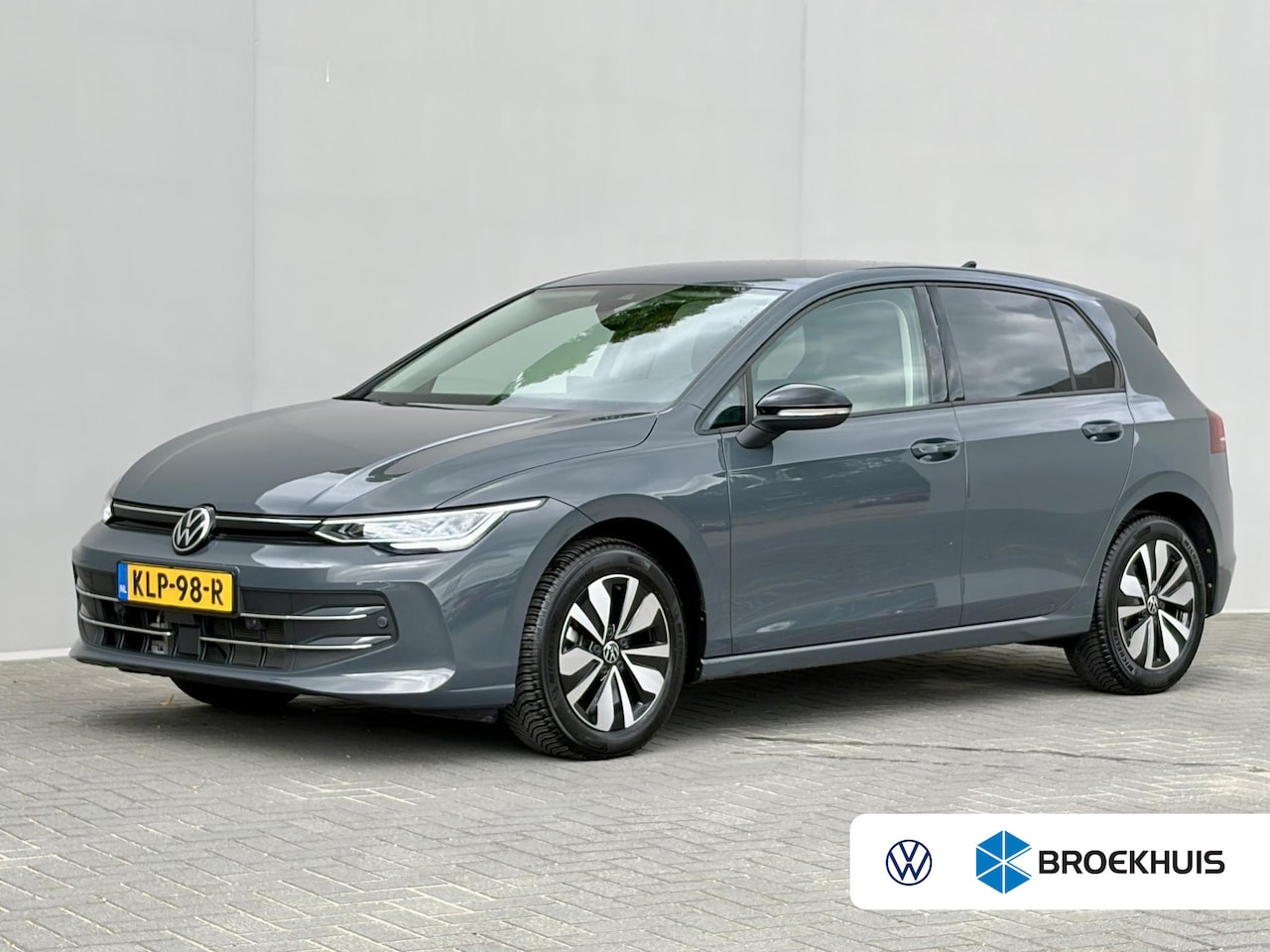 Volkswagen Golf Variant - 1.5 TSI R-Line Edition / Airco / Stuur & Stoelverwarming / Adaptive cruise control / hill - AutoWereld.nl