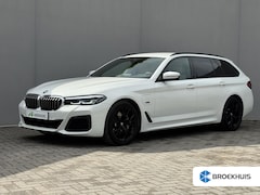 BMW 5-serie Touring - 530e High Executive INDIVIDUAL / Dealer Onderhouden / Harman Kardon / 1.700 kg Trekgewicht
