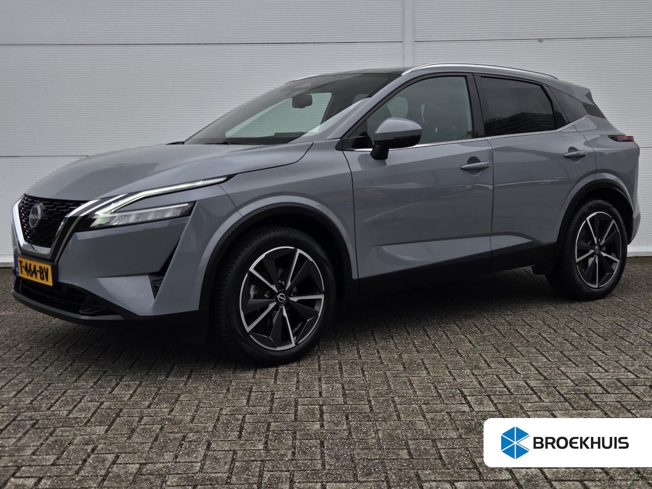 Nissan Qashqai - 1.3 MHEV Tekna / NL Auto / Trekhaak 1400 KG / Panoramadak / All Seasonbanden / Half Ledere - AutoWereld.nl