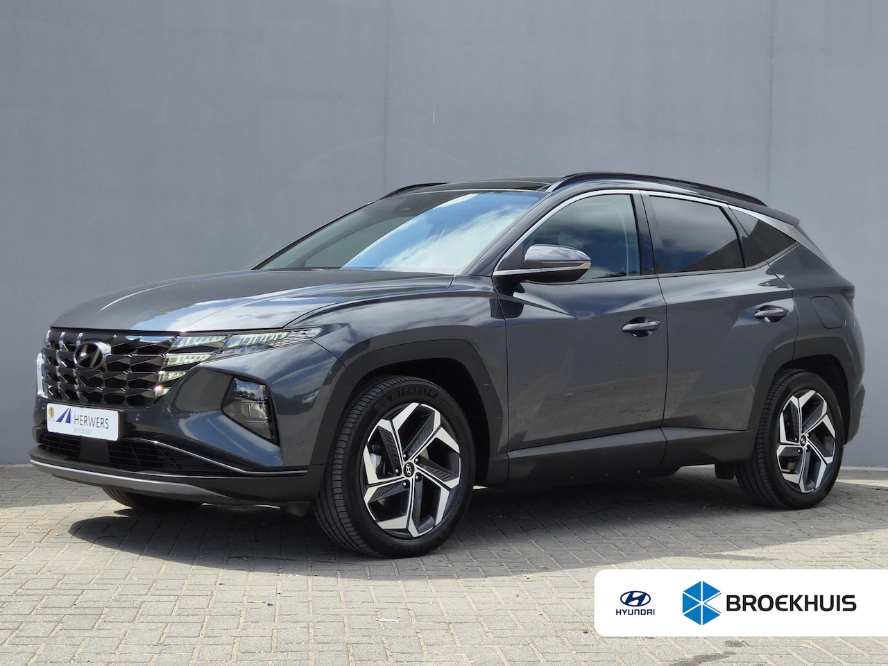 Hyundai Tucson - 1.6 T-GDI PHEV Comfort Smart 4WD / Fabrieksgarantie tot 02-2029 / Dealer onderhouden / Gla - AutoWereld.nl