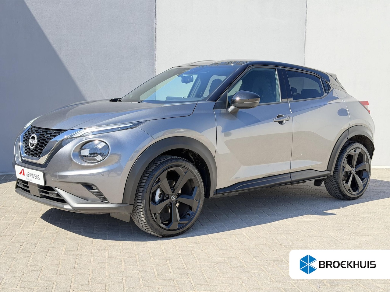 Nissan Juke - 1.0 DIG-T Tekna / Fabrieksgarantie tot 6-2028 / Navigatie / Adaptieve Cruise / 360 Camera - AutoWereld.nl