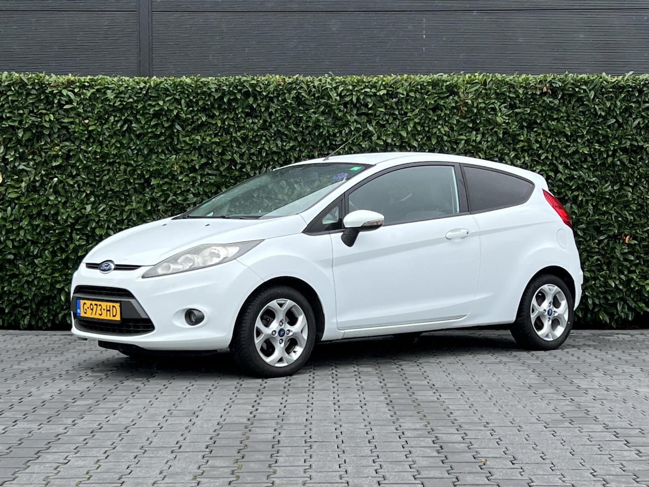 Ford Fiesta - 1.25 Limited 1.25 Limited, AIRCO, ELEKTRISCHE RAMEN, LICHTMETAAL 15" - AutoWereld.nl