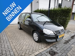 Volkswagen Polo - 1.4-16V Comfortline Airco Trekhaak Nieuwe APK