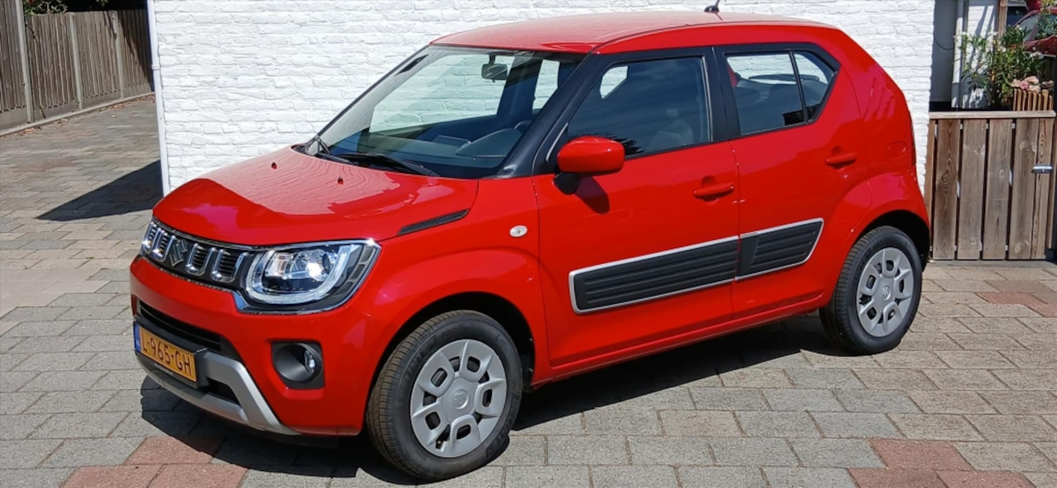 Suzuki Ignis - 1.2 comfort airco.navigatie.camera smart hybrid - AutoWereld.nl