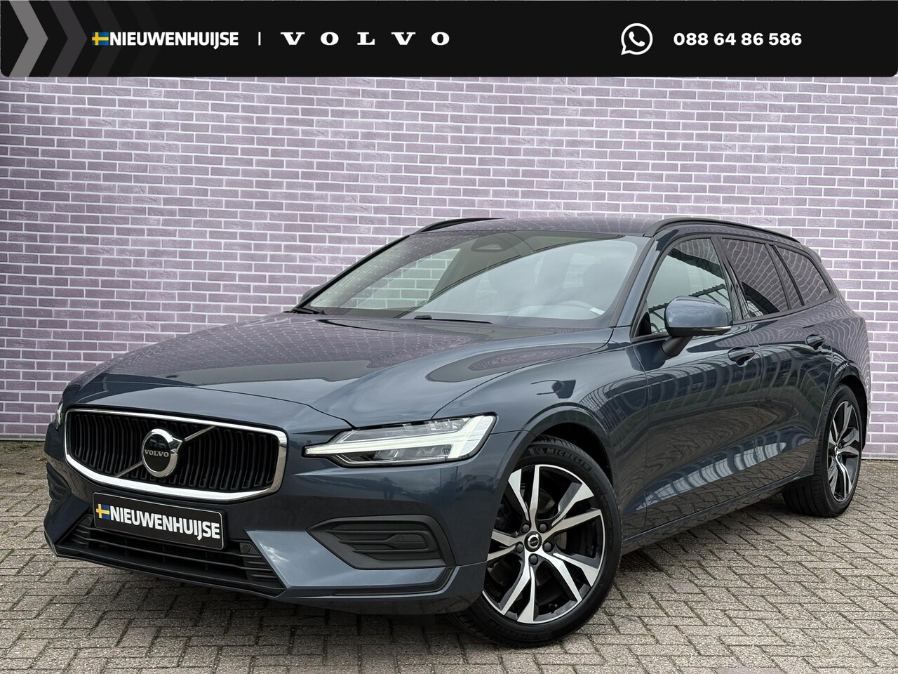 Volvo V60 - 2.0 B3 Essential | Trekhaak | Leder | Adaptive Cruise | Stoelverwarming V+A | Stuurverwarm - AutoWereld.nl