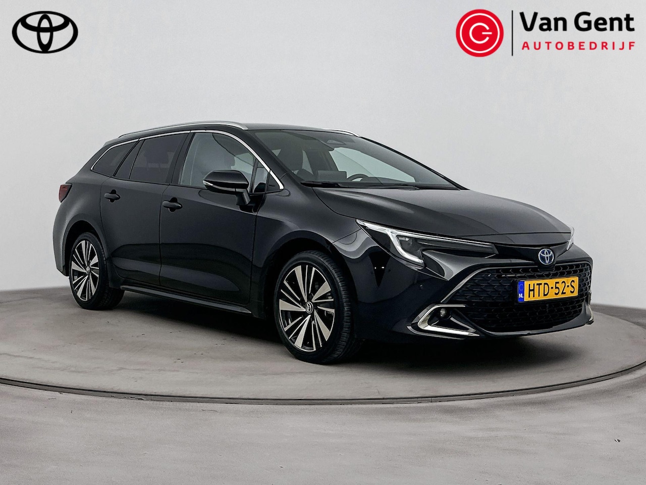Toyota Corolla Touring Sports - Hybrid 140 Dynamic | Apple Carplay / Android Auto | Stoelverwarming | Parkeersensoren voor - AutoWereld.nl