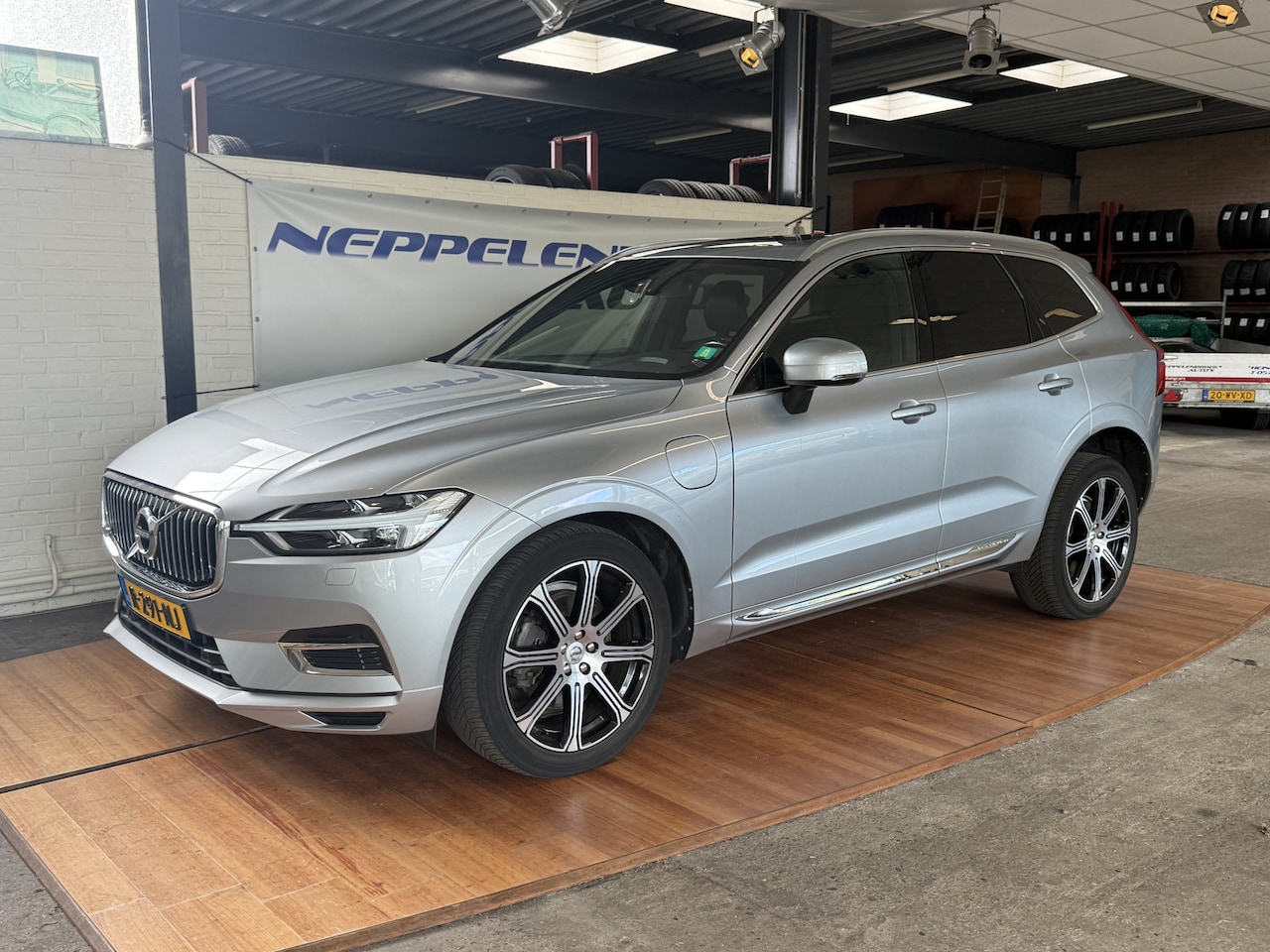 Volvo XC60 - 2.0 T8 Twin Engine AWD Inscription 2.0 T8 Twin Engine AWD Inscription - AutoWereld.nl