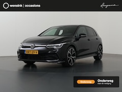 Volkswagen Golf - 1.5 eTSI R-Line | Panoramadak | Stoel/Stuurverwarming | IQ Light | Achteruitrijcamera |