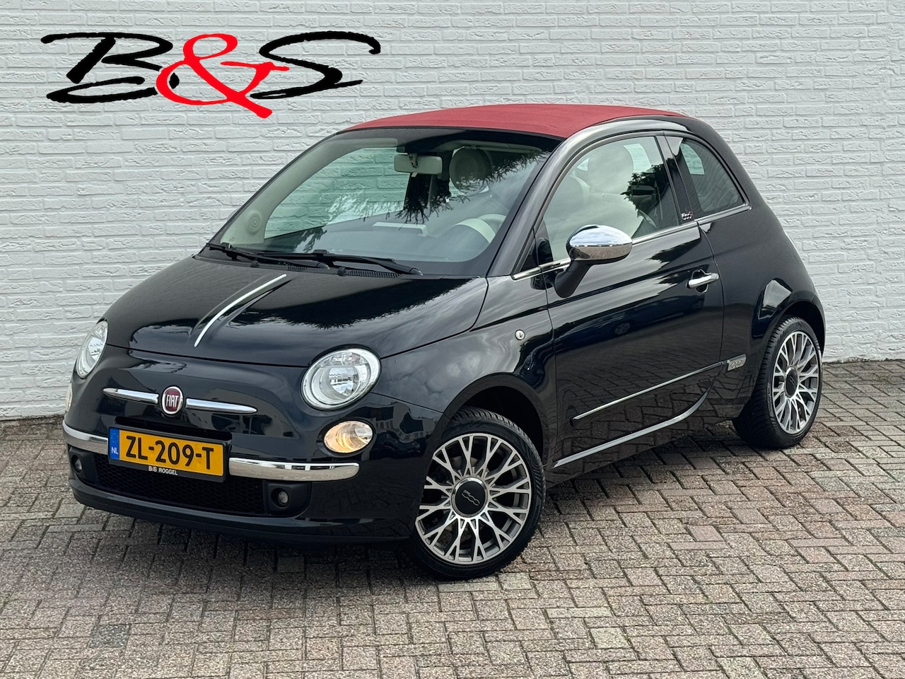 Fiat 500 C - 1.2 500S Cabrio Camera Clima Carplay All-Seasonbanden Parkeersensoren Achter - AutoWereld.nl