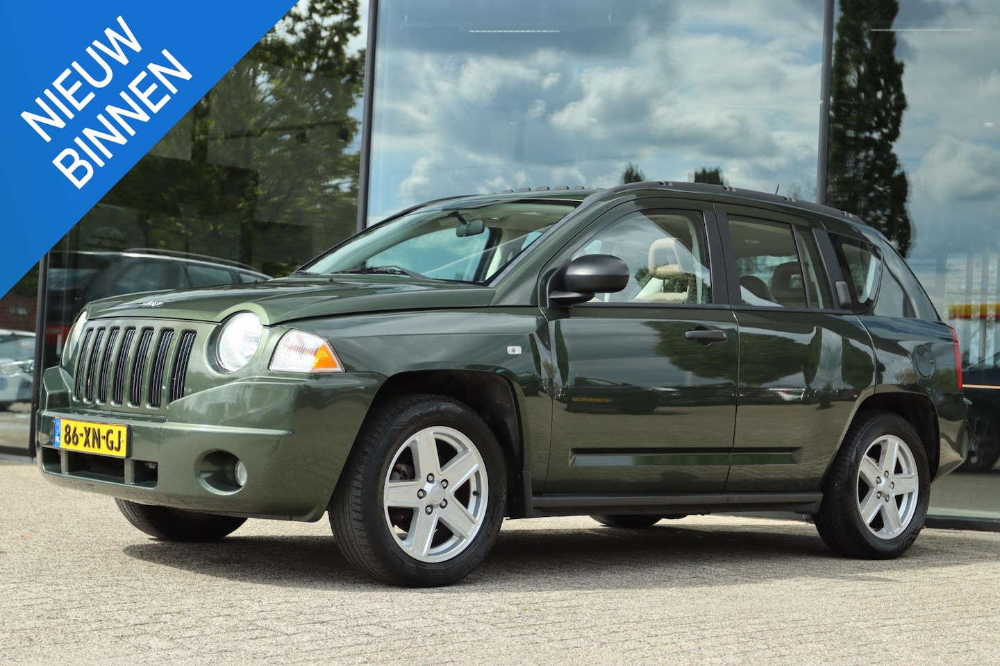 Jeep Compass - 2.4 LIMITED | CARPLAY | CAMERA | SCHUIFDAK | TREKHAAK | CRUISE | LMV | - AutoWereld.nl