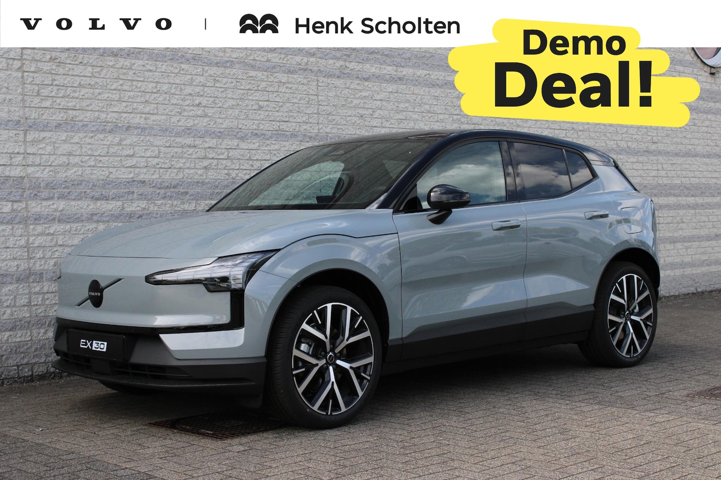 Volvo EX30 - P5 Long Range Plus Black Edition Europa 69 kWh | Demo deal | Elektrisch verstelbare voorst - AutoWereld.nl