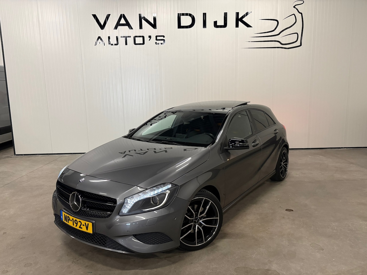 Mercedes-Benz A-klasse - 180 Prestige Panoramadak LED Camera - AutoWereld.nl