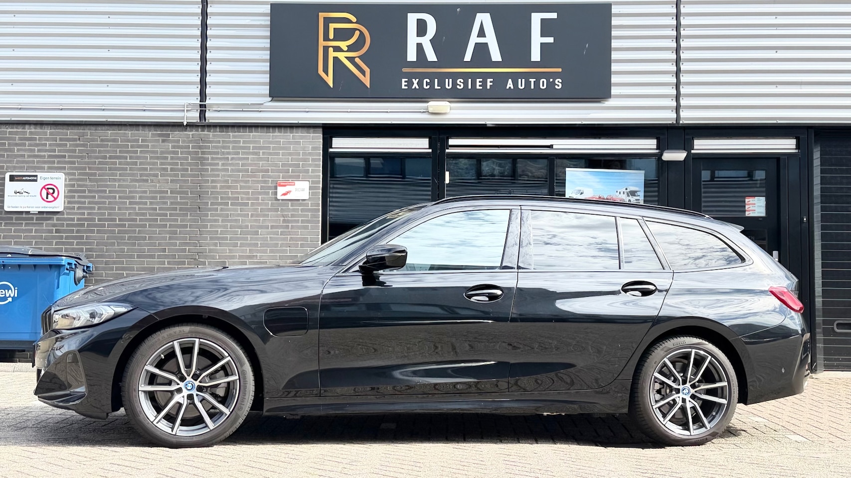 BMW 3-serie Touring - 320e 320e,Automaat,Stoelverw.Telefoon lader,360 Camera.Leder. - AutoWereld.nl