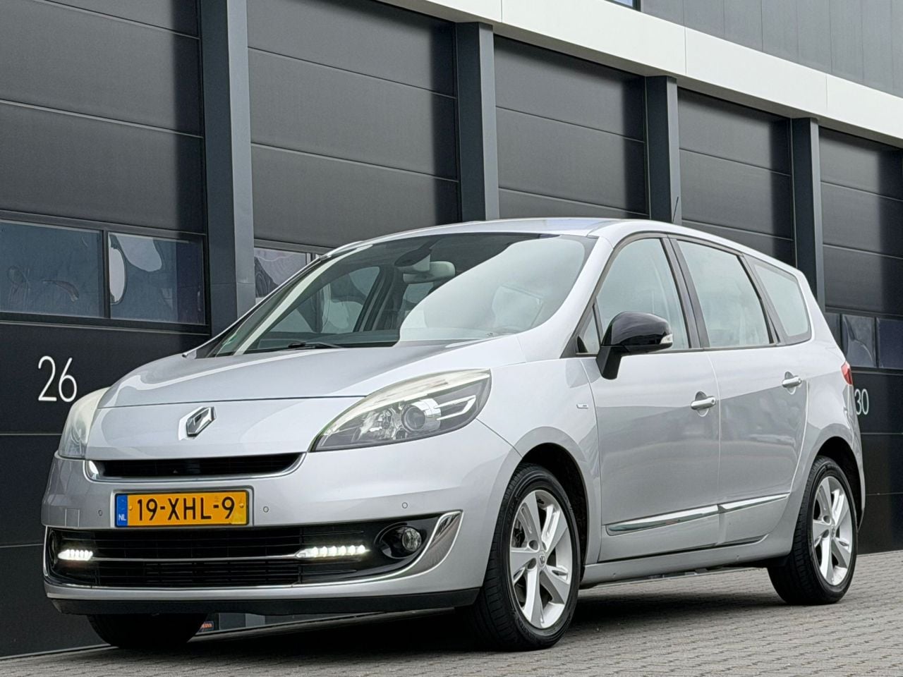 Renault Grand Scénic - 1.6 dCi Bose Camera Navi PDC - AutoWereld.nl