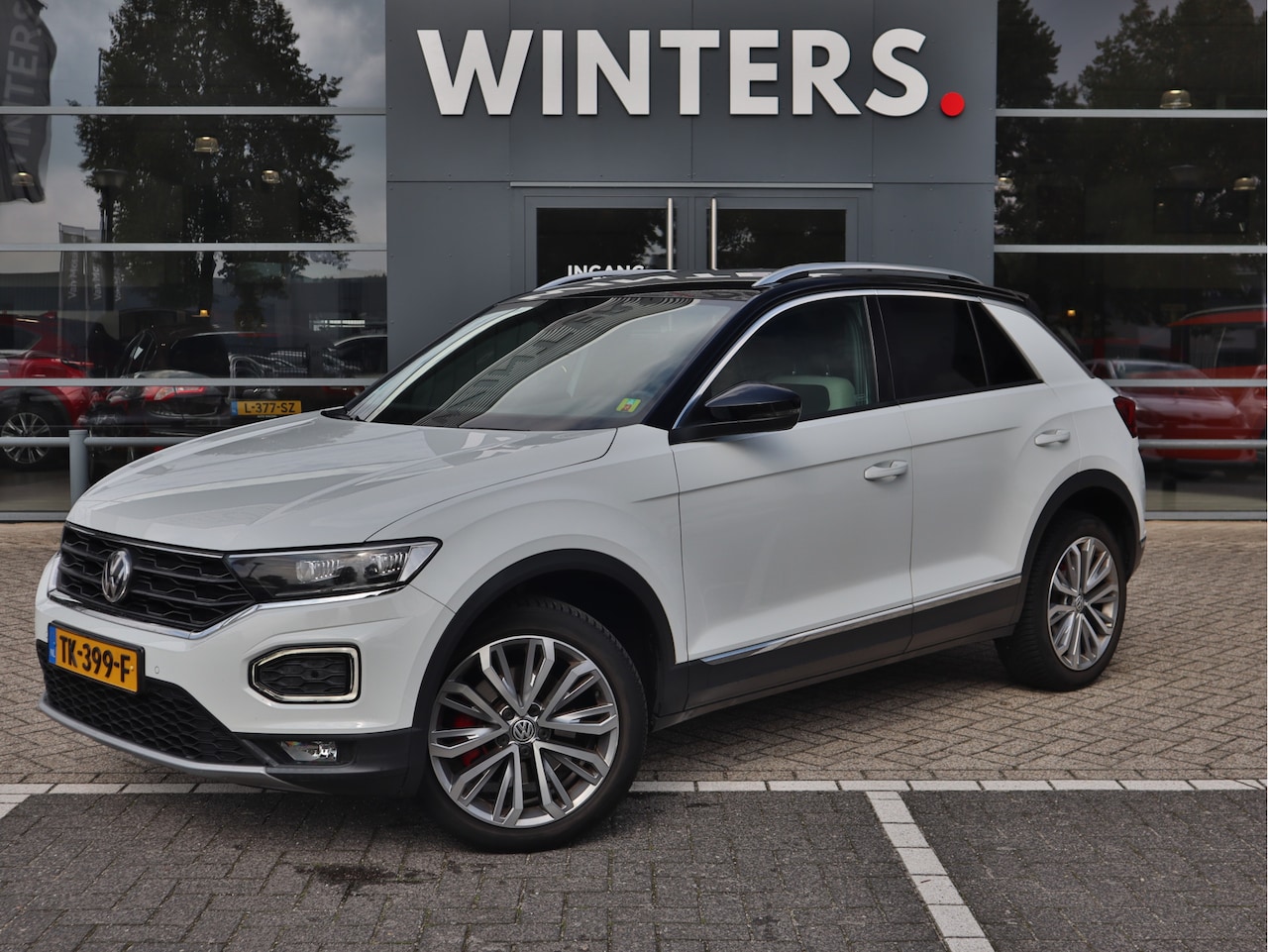 Volkswagen T-Roc - 1.5 TSI Sport | Camera | Cruise Control | Navigatie | ECC-Airco | - AutoWereld.nl