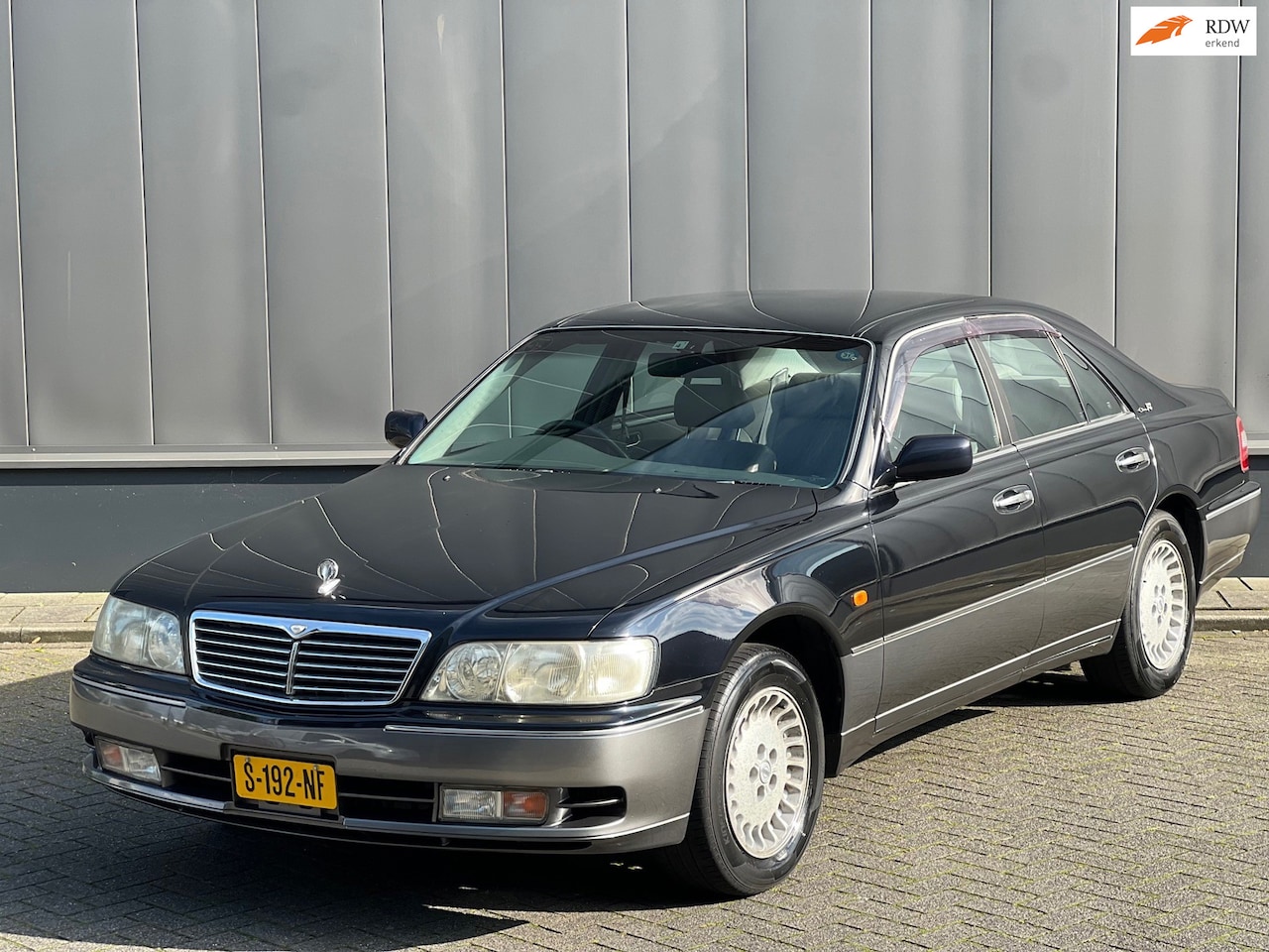 Nissan Cima - V8 - AutoWereld.nl