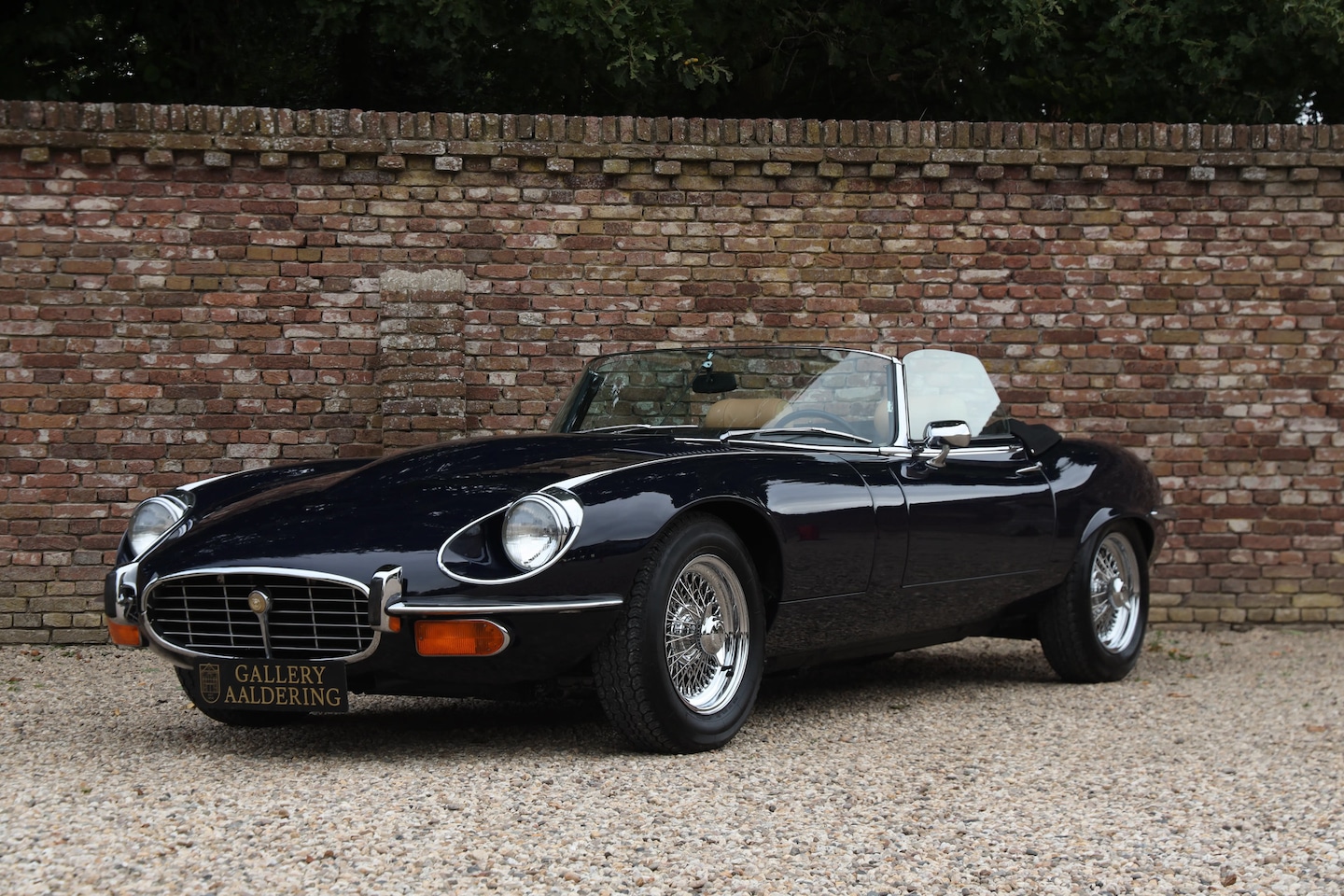 Jaguar E-type - Series 3 V12 Convertible "From the hills of Cannes and Antibes" MANUAL GEARBOX, In restore - AutoWereld.nl