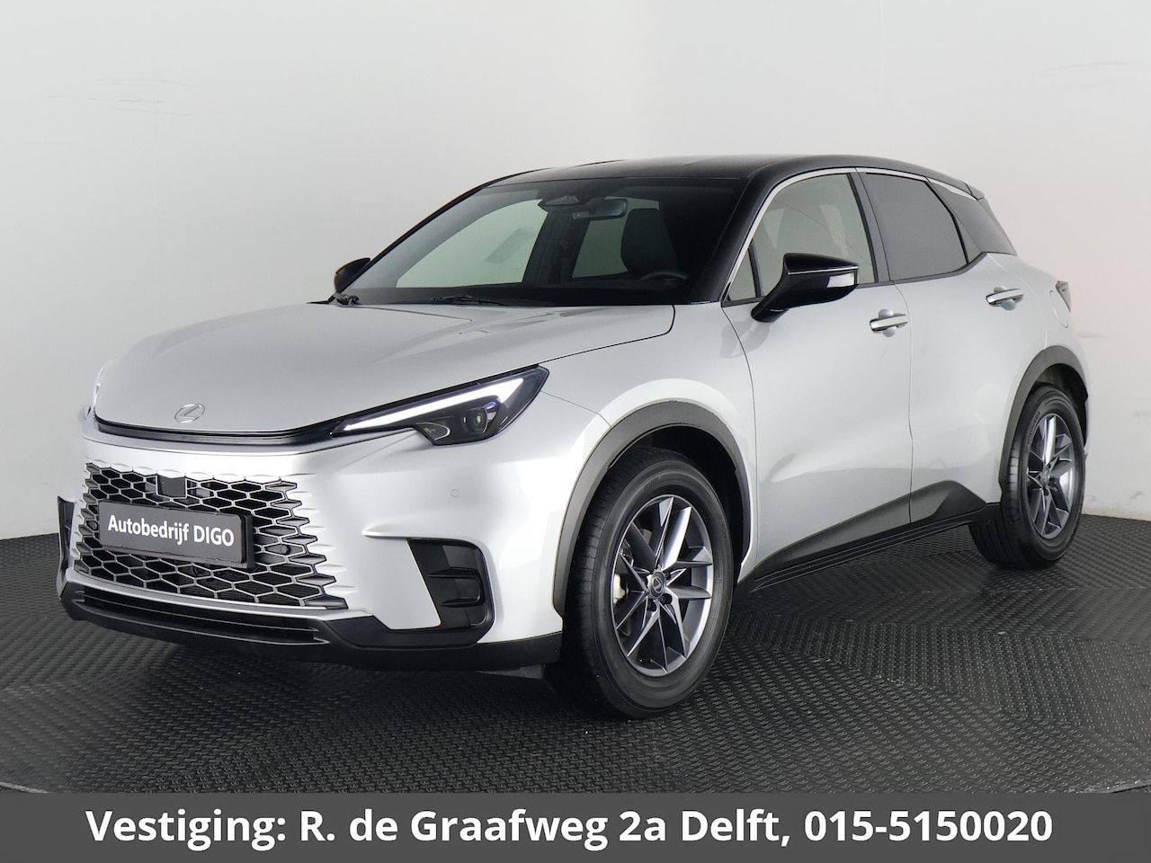 Lexus LBX - 1.5 Business Line 2WD | Dodehoek detectie | Stuur- & Stoelverwarming | Navigatie | Parkeer - AutoWereld.nl