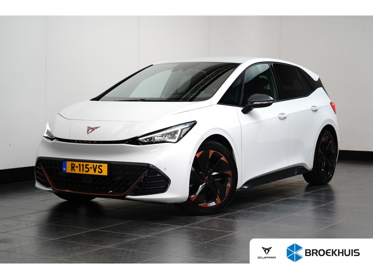 CUPRA Born - Performance One 62 kWh l Camera l Stoel/Stuurverwarming l Full LED l Navigatie l PDC l Cr - AutoWereld.nl