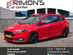 Ford Focus - 2.0 ST-2 Lees de Advertentie Tekst