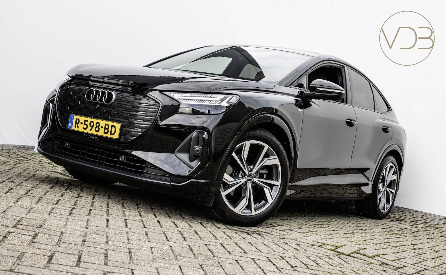 Audi Q4 Sportback e-tron - 35 SOH 90,2% S-Line RS LEER Camera Black Optiek 55 kWh - AutoWereld.nl