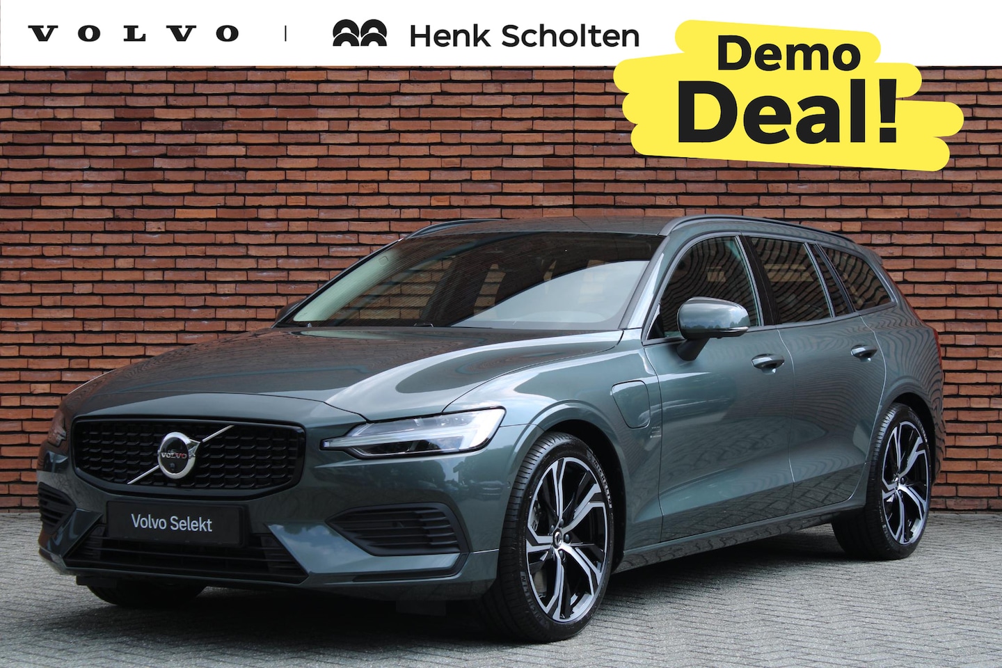 Volvo V60 - T6 Automaat Plug-in hybrid AWD Business Edition | Demo deal | 360 graden camera | Harman K - AutoWereld.nl